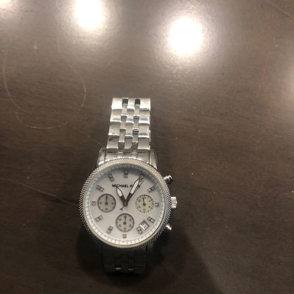 AUTHENTIC MICHAEL KORS WATCH